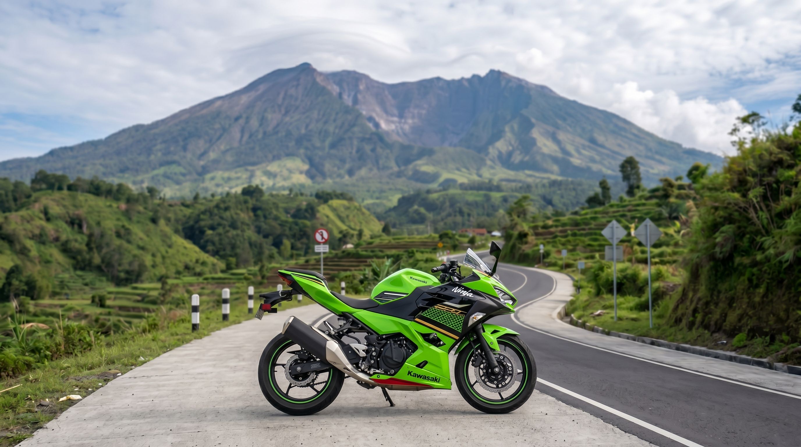 Lombok scooter rental